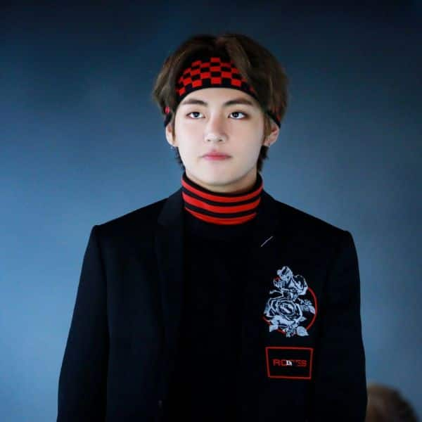 Detail Foto Bts Kim Taehyung Nomer 9