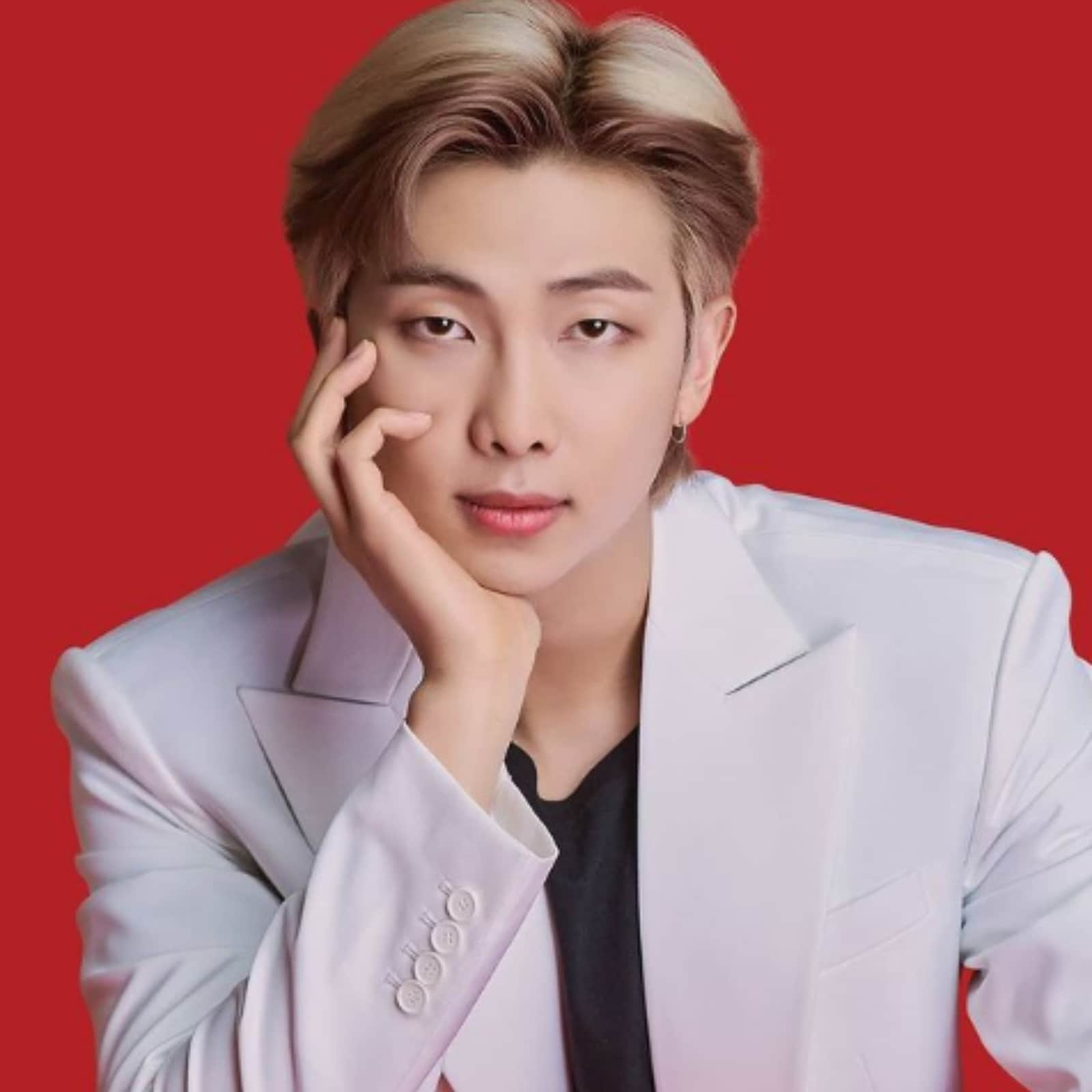 Detail Foto Bts Namjoon Nomer 2