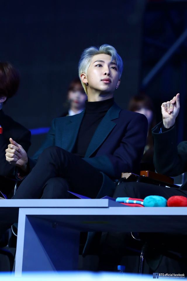 Detail Foto Bts Namjoon Nomer 27