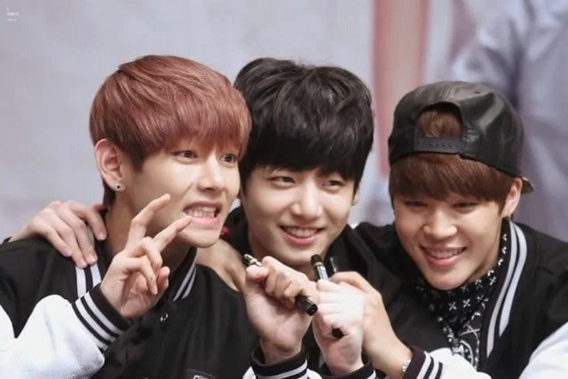 Detail Foto Bts V Jungkook Dan Jimin Nomer 15