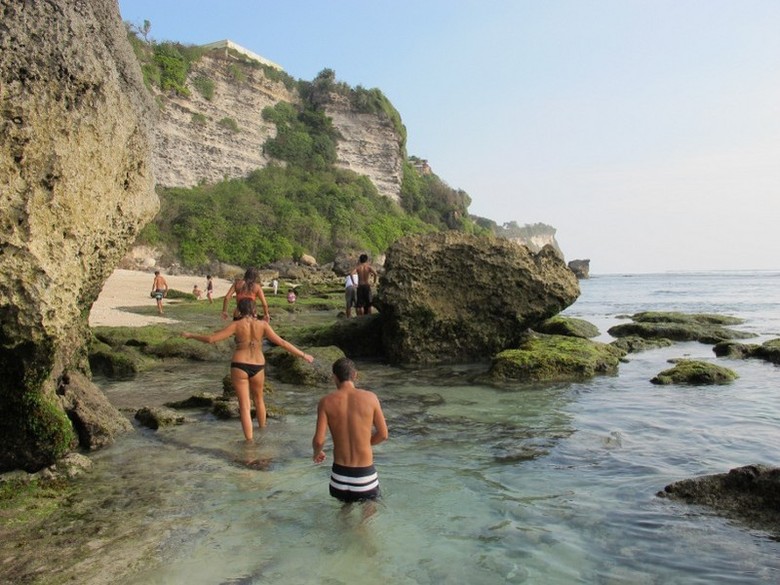 Detail Foto Bule Di Pantai Kuta Nomer 28