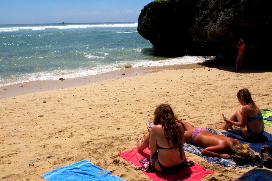 Detail Foto Bule Di Pantai Kuta Bali Nomer 37