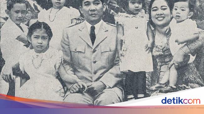 Detail Foto Bung Karno Dan Keluarga Nomer 25
