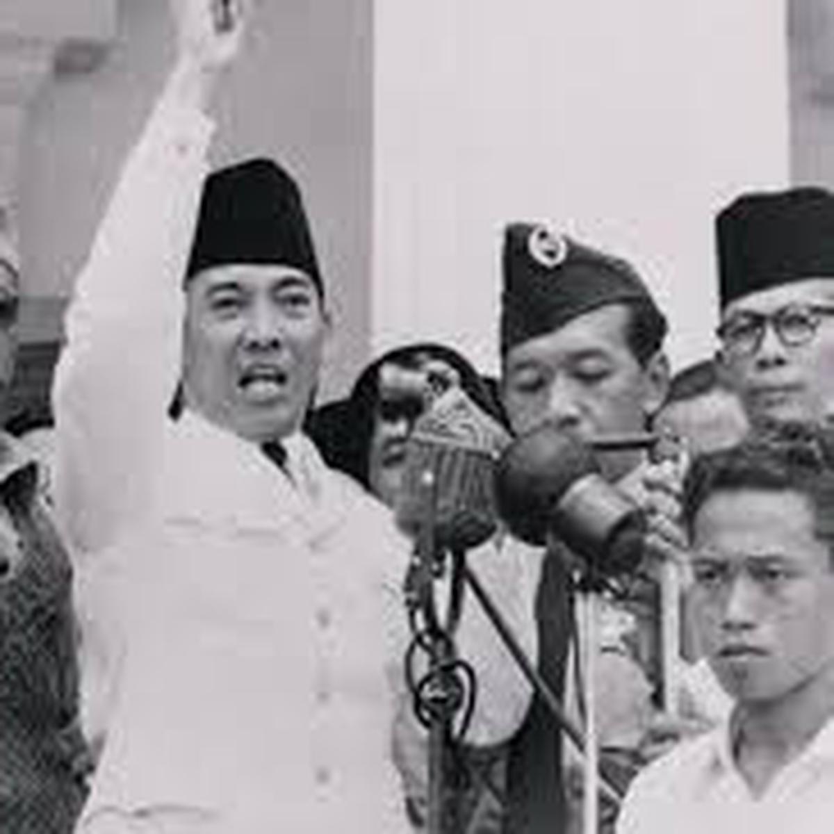 Detail Foto Bung Karno Pidato Nomer 36