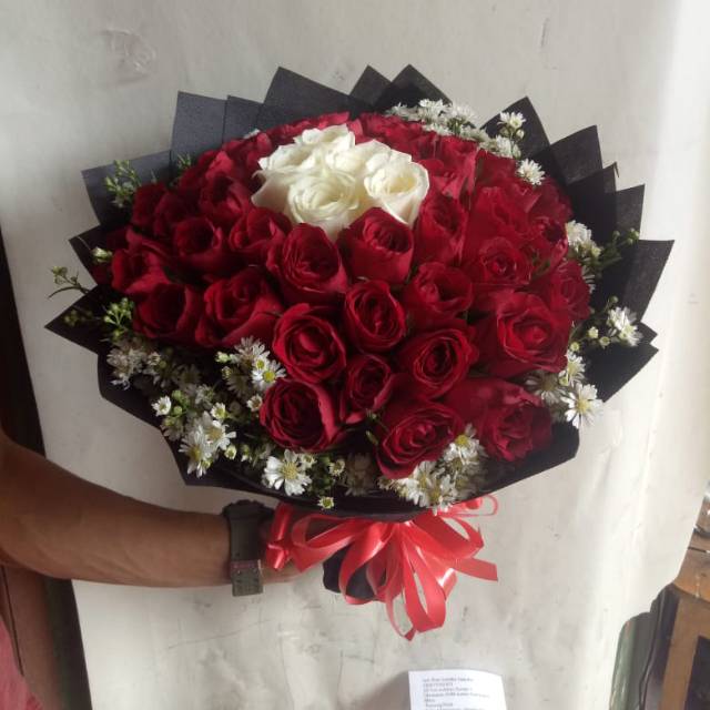 Detail Foto Bunga Mawar Merah Nomer 36