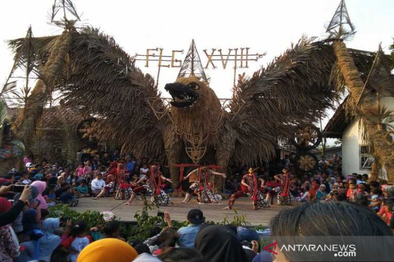 Detail Foto Burung Garuda Nomer 29