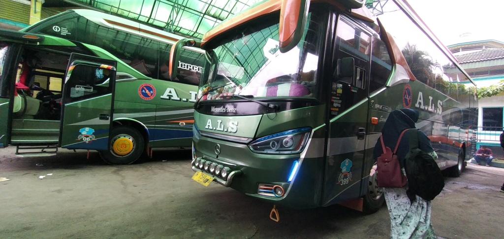 Detail Foto Bus Als Nomer 29