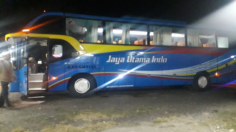 Detail Foto Bus Jaya Utama Nomer 48
