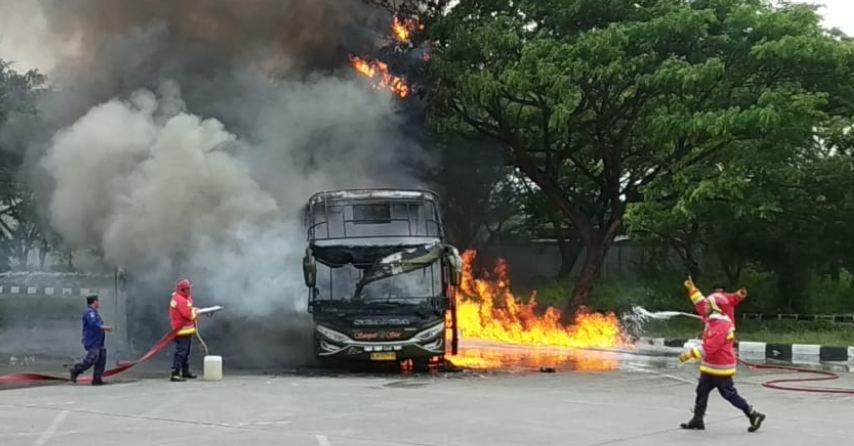 Detail Foto Bus Sempati Star Nomer 45