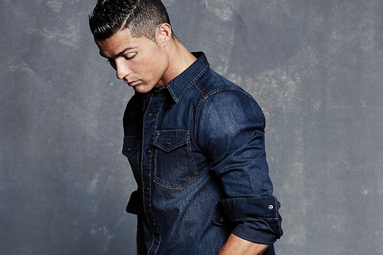 Detail Foto C Ronaldo Keren Nomer 36