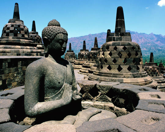 Detail Foto Candi Borobudur Pertama Kali Ditemukan Nomer 22