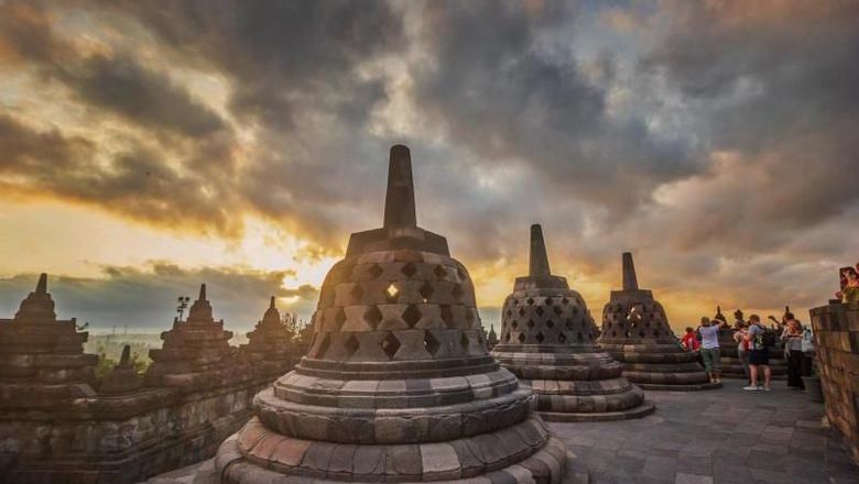 Detail Foto Candi Borobudur Pertama Kali Ditemukan Nomer 29