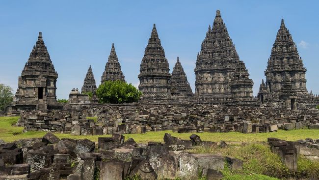 Foto Candi Prambanan - KibrisPDR