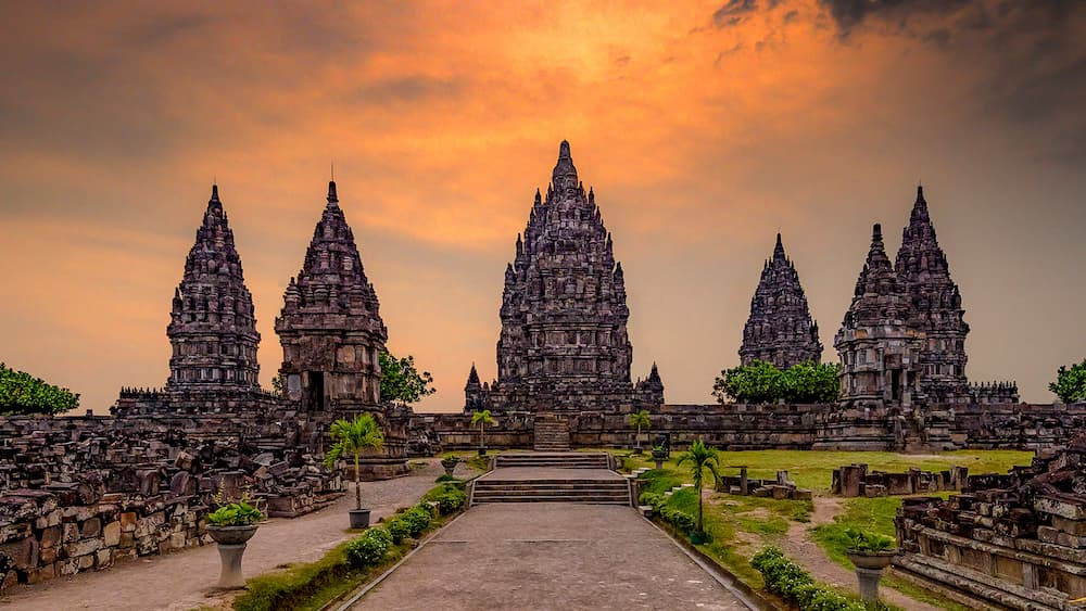 Detail Foto Candi Prambanan Nomer 25