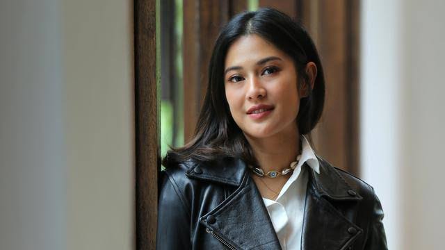 Detail Foto Cantik Dian Sastro Nomer 28