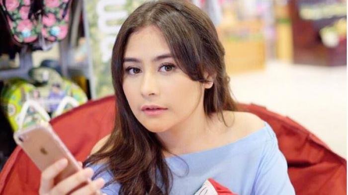 Detail Foto Cantik Prilly Latuconsina Nomer 6