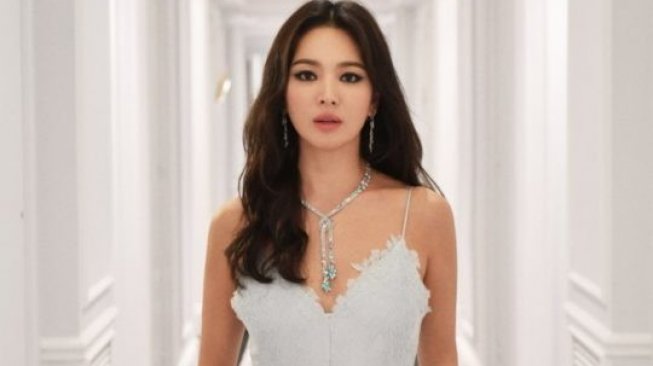 Detail Foto Cantik Song Hye Kyo Nomer 5