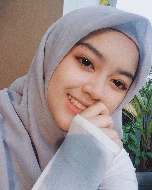 Detail Foto Cantik Wanita Berhijab Nomer 26