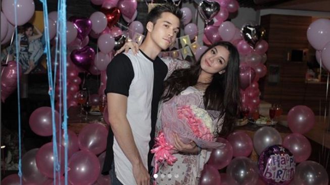 Detail Foto Celine Evangelista Dan Stefan William Nomer 4