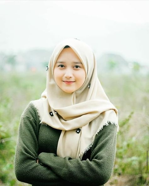 Detail Foto Cewe Cantik Berjilbab Nomer 32