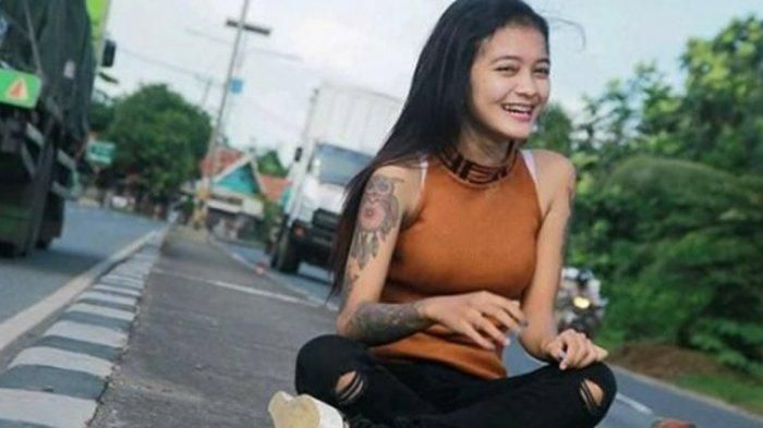 Detail Foto Cewe Cantik Bertato Nomer 26