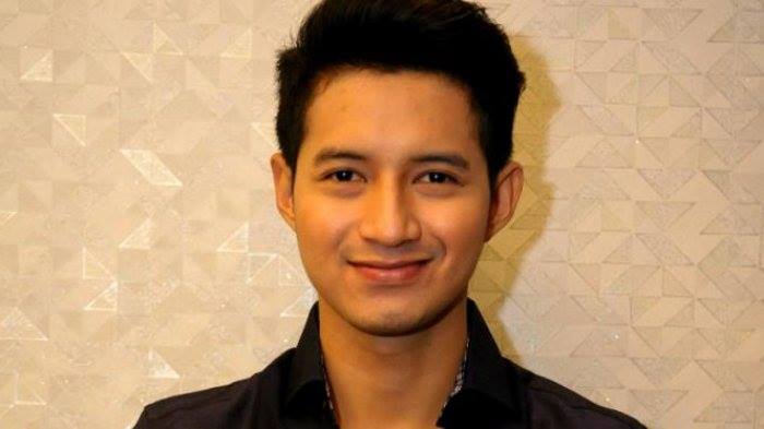 Detail Foto Chand Kelvin Dan Adiknya Nomer 50