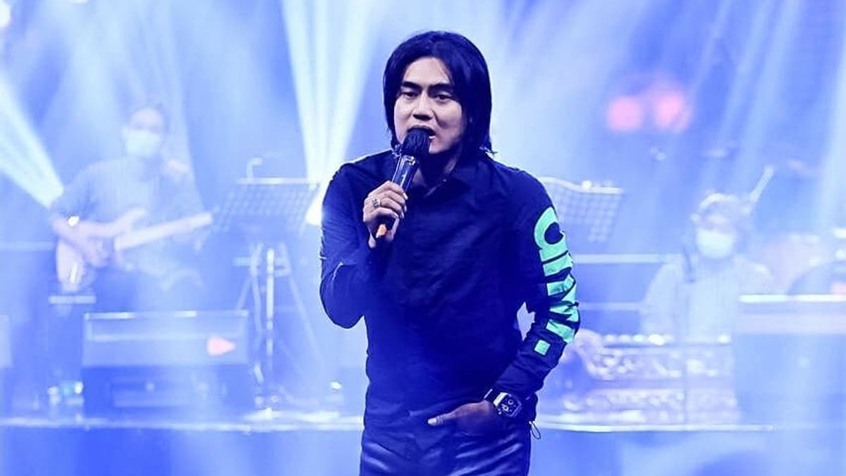 Detail Foto Charly Setia Band Nomer 34