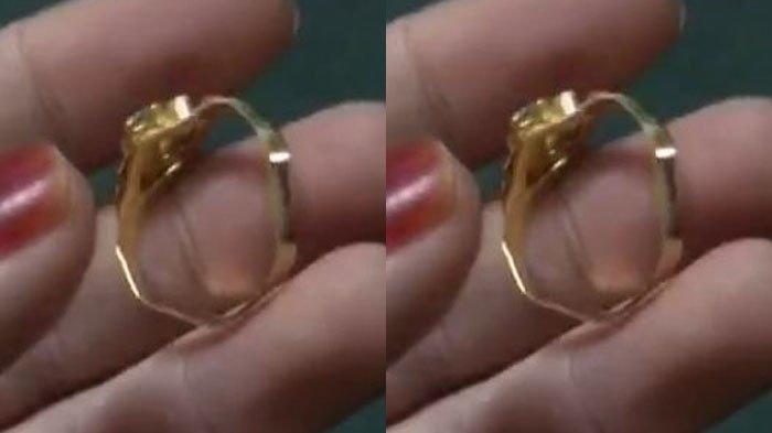 Detail Foto Cincin Lamaran Nomer 37