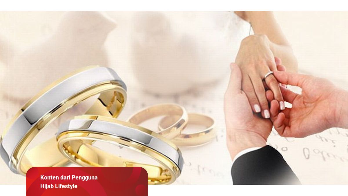 Detail Foto Cincin Lamaran Di Tangan Nomer 30