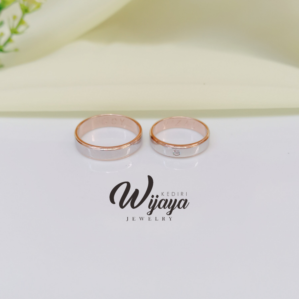 Detail Foto Cincin Tunangan Nomer 26