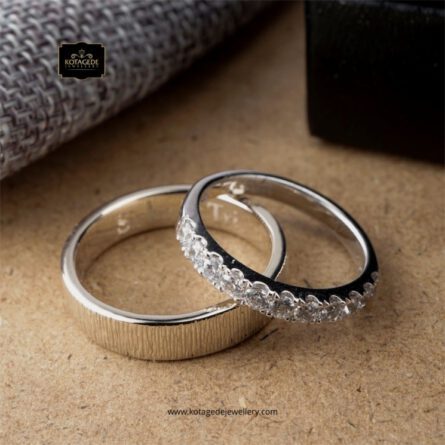 Detail Foto Cincin Tunangan Terbaru Nomer 9