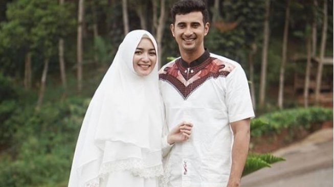 Detail Foto Citra Kirana Dan Ali Syakieb Nomer 3