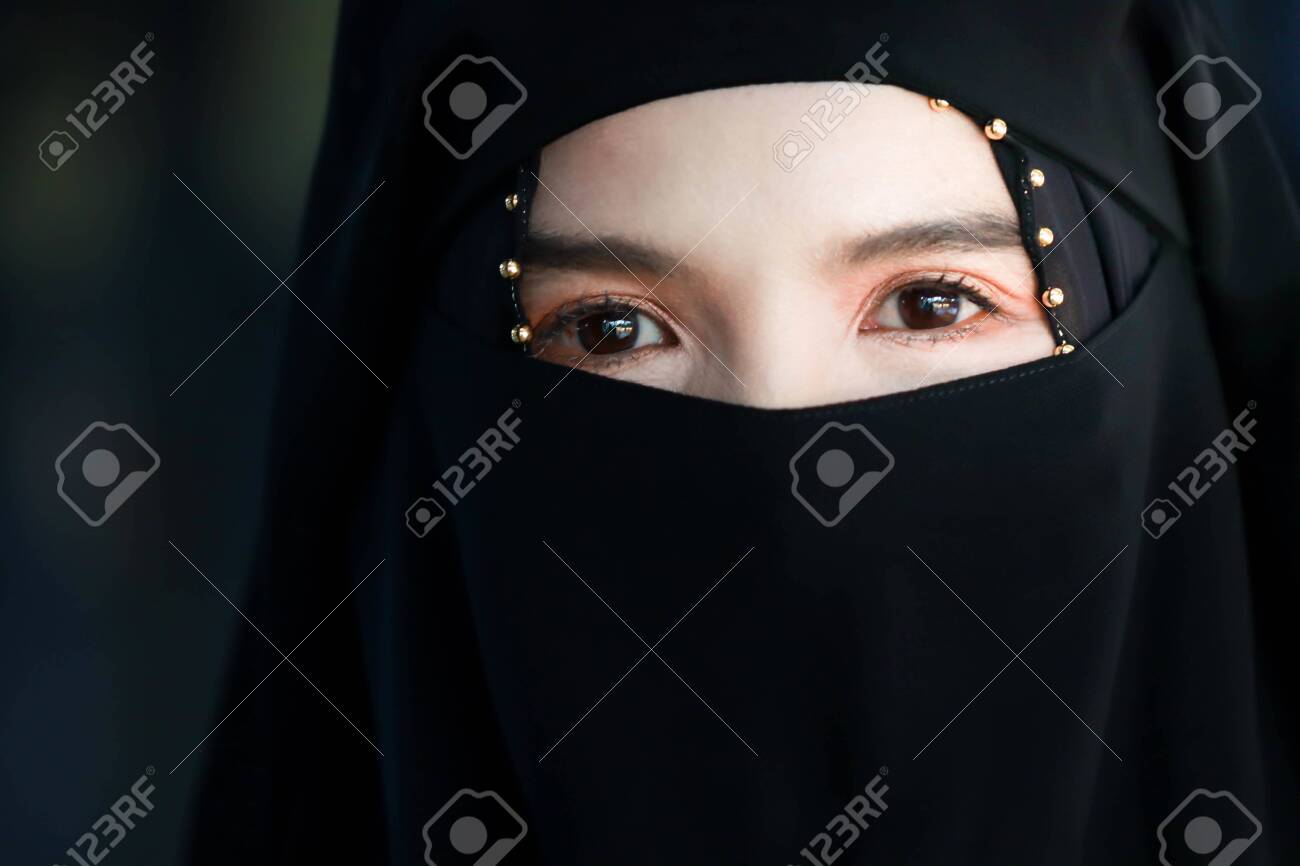 Detail Foto Close Up Hijab Nomer 34