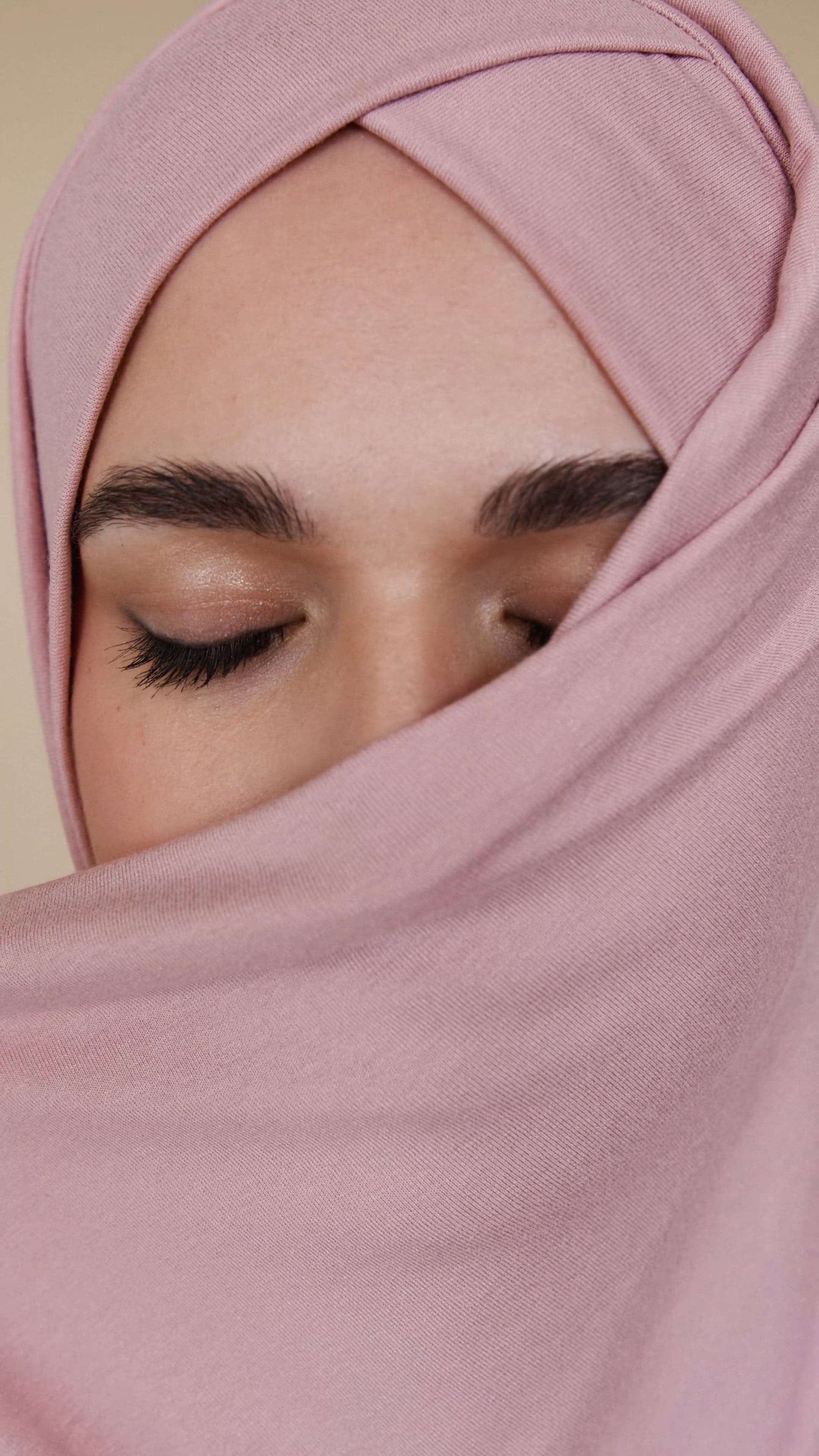 Detail Foto Close Up Hijab Nomer 52