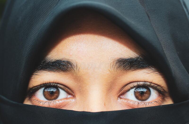 Detail Foto Close Up Hijab Nomer 55