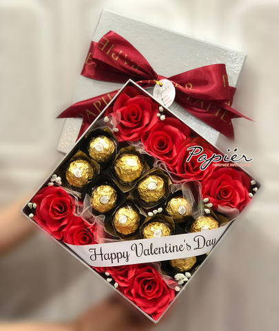 Detail Foto Coklat Dan Bunga Valentine Nomer 12