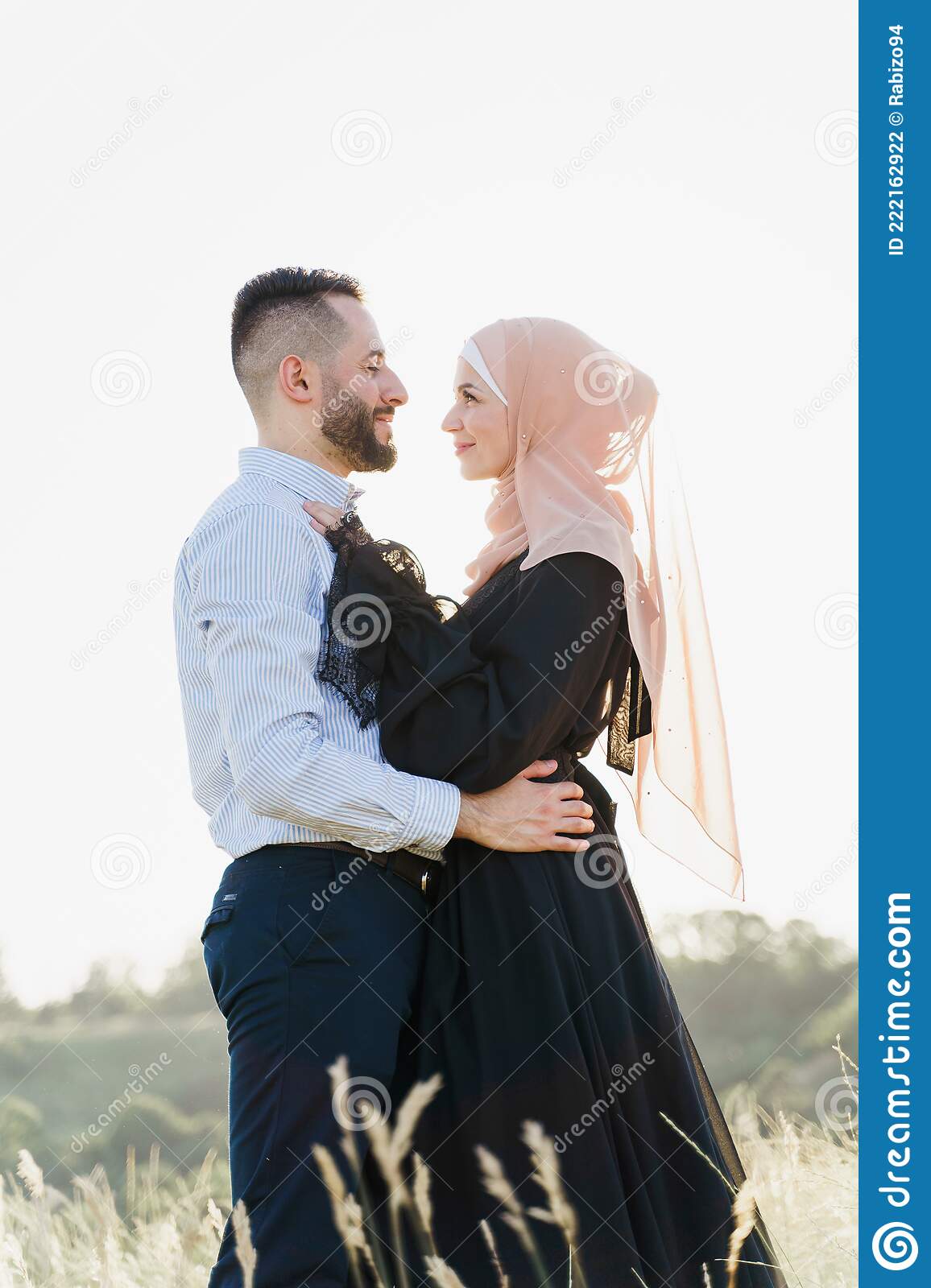 Detail Foto Couple Hijab Nomer 48