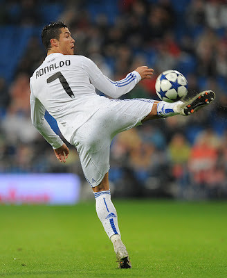 Detail Foto Cristiano Ronaldo Keren Nomer 38