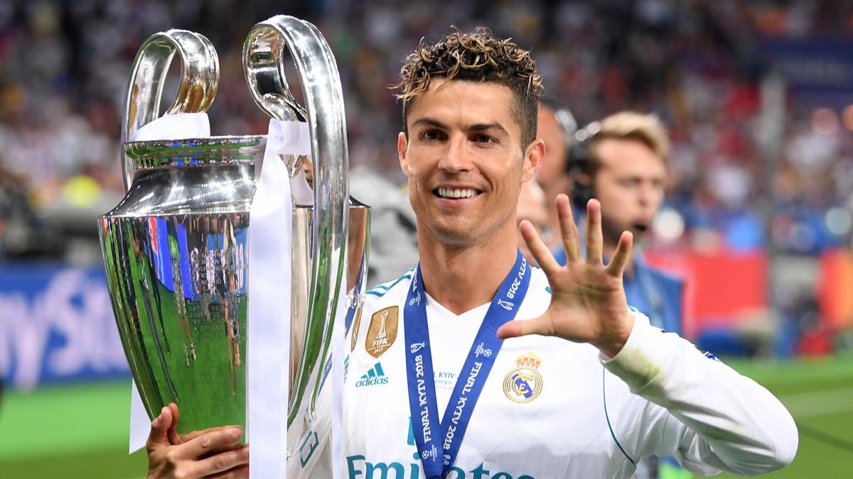 Detail Foto Cristiano Ronaldo Real Madrid Nomer 2