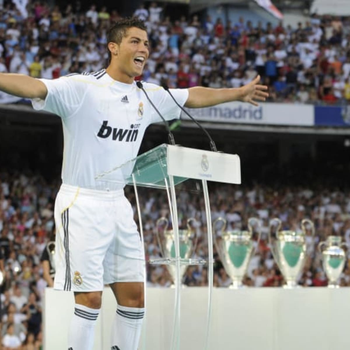 Detail Foto Cristiano Ronaldo Real Madrid Nomer 7