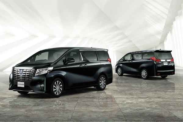 Detail Foto Dalam Mobil Alphard Nomer 38