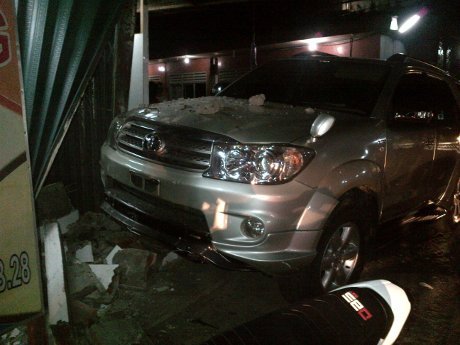 Detail Foto Dalam Mobil Fortuner Malam Hari Nomer 43