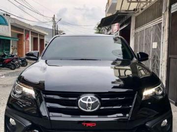 Detail Foto Dalam Mobil Fortuner Malam Hari Nomer 45