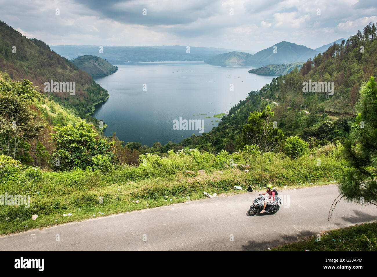 Detail Foto Danau Toba Nomer 36