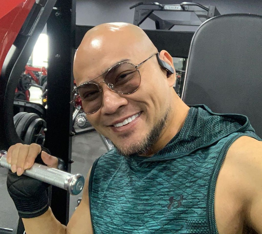 Detail Foto Deddy Corbuzier Sekarang Nomer 3