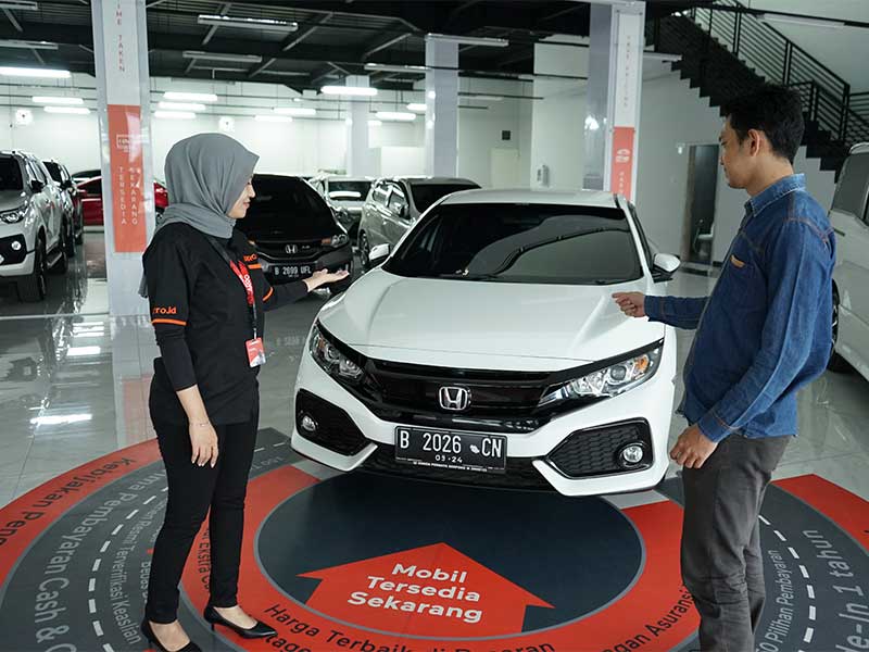 Detail Foto Dengan Mobil Nomer 34