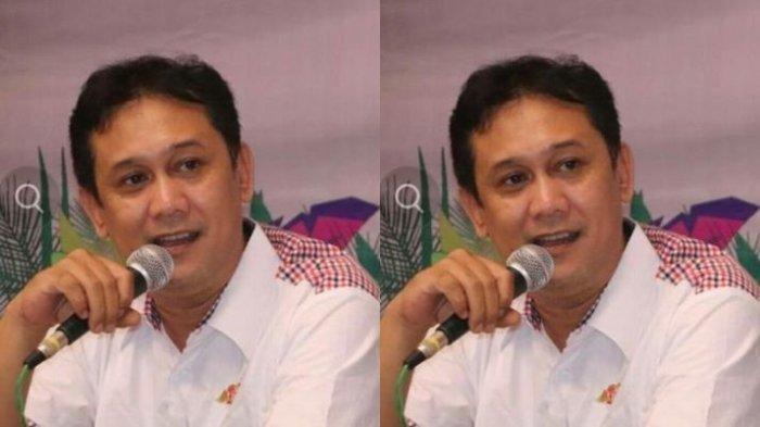 Detail Foto Denny Siregar Nomer 23