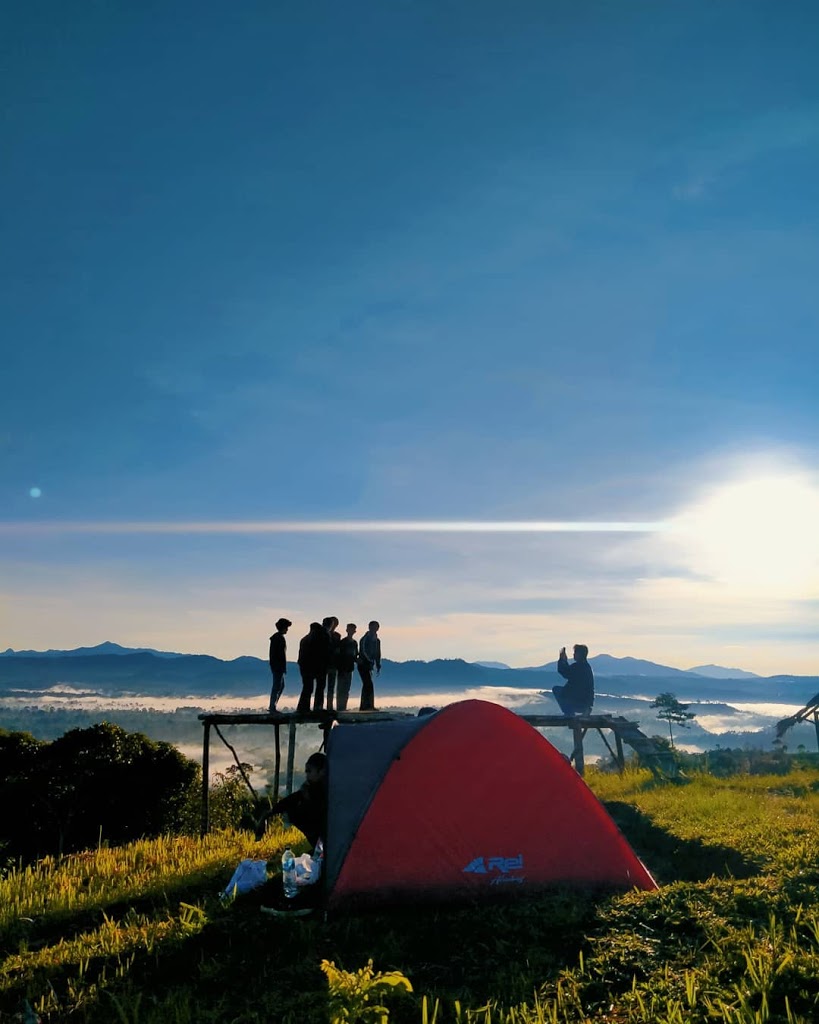 Detail Foto Di Atas Awan Nomer 40