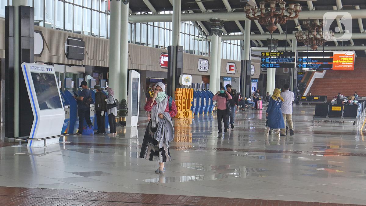 Detail Foto Di Bandara Soekarno Hatta Nomer 13