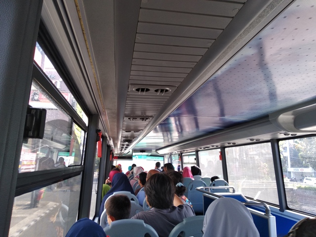 Detail Foto Di Dalam Bus Nomer 43